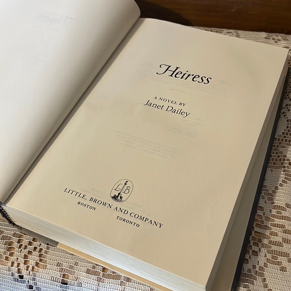 Heiress, Janet Dailey - Picture 6 of 6